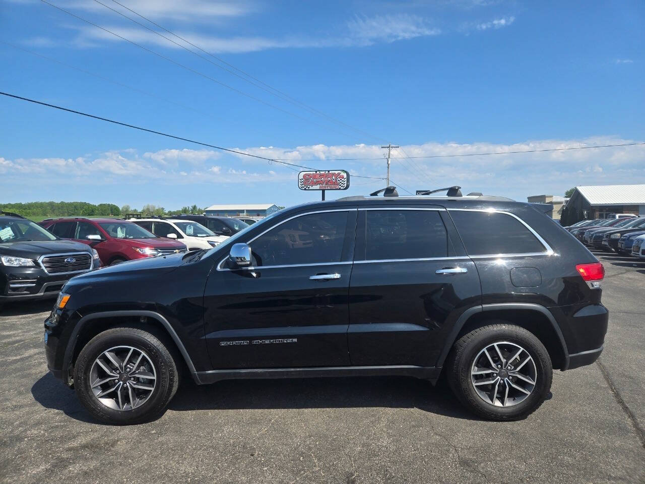 Used 2019 Jeep Grand Cherokee Limited AWD/4WD image 4