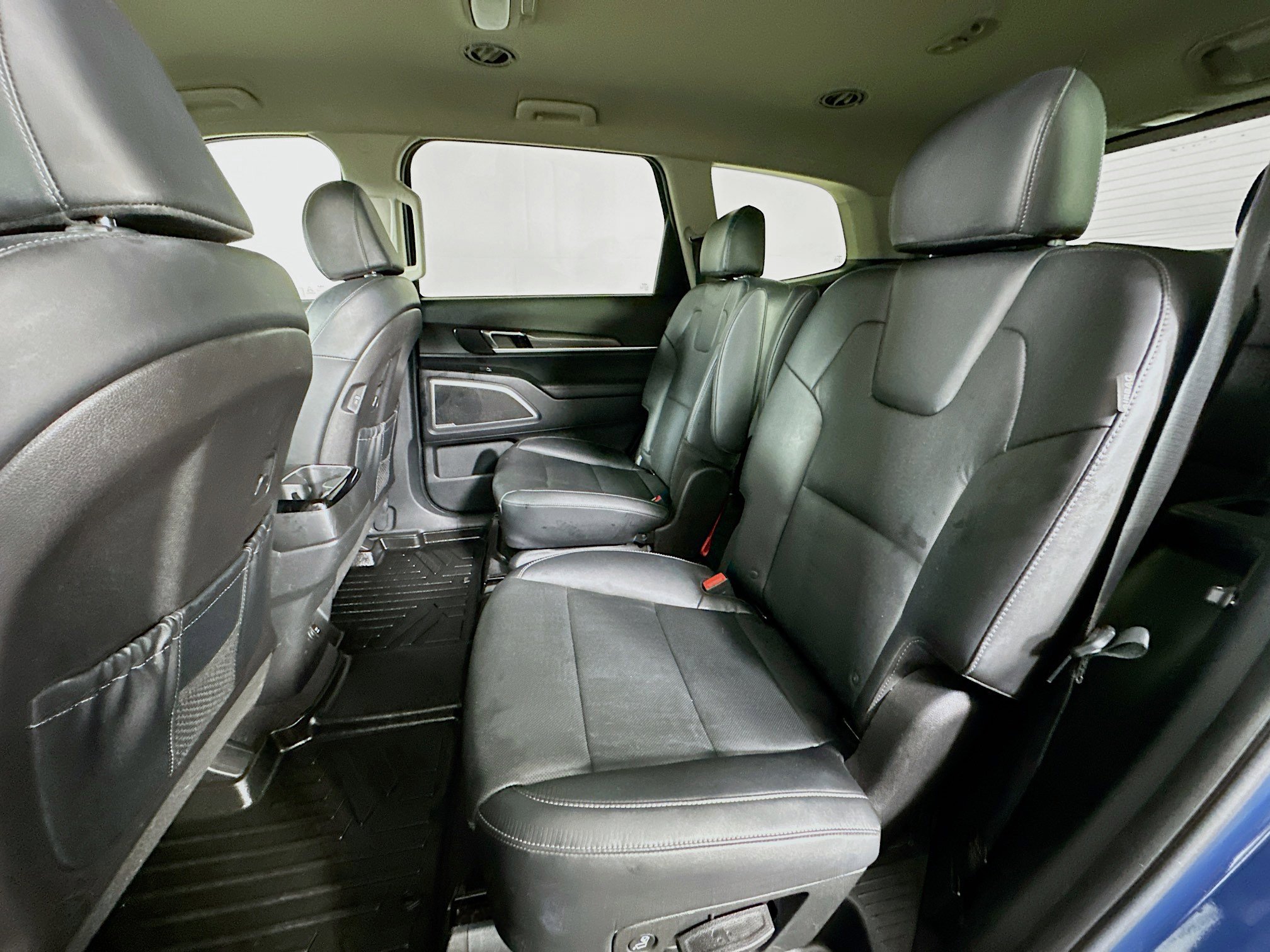 Used 2023 Kia Telluride S image 28