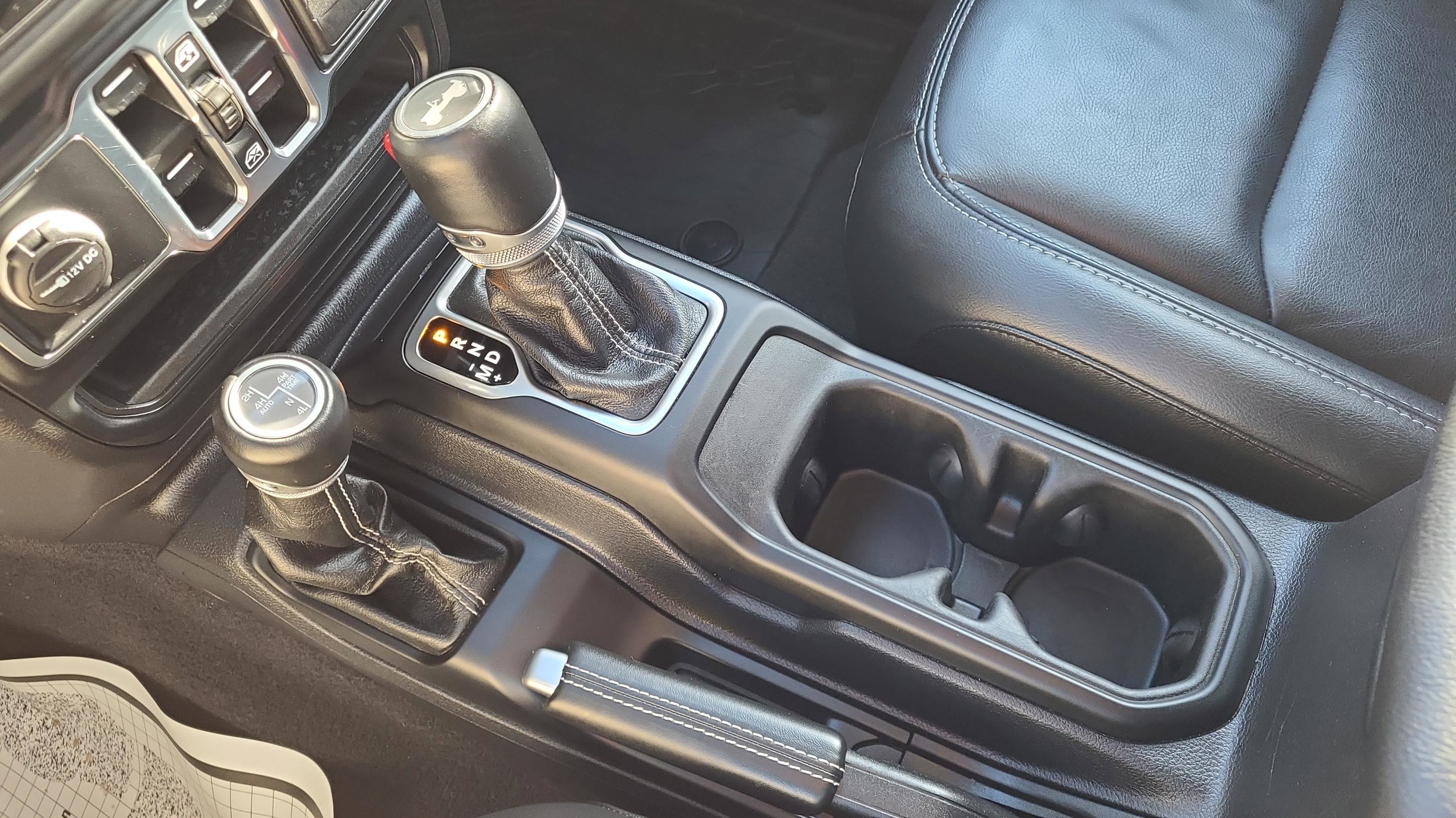 Used 2023 Jeep Wrangler Unlimited Sahara w/ Cold Weather Group image 24