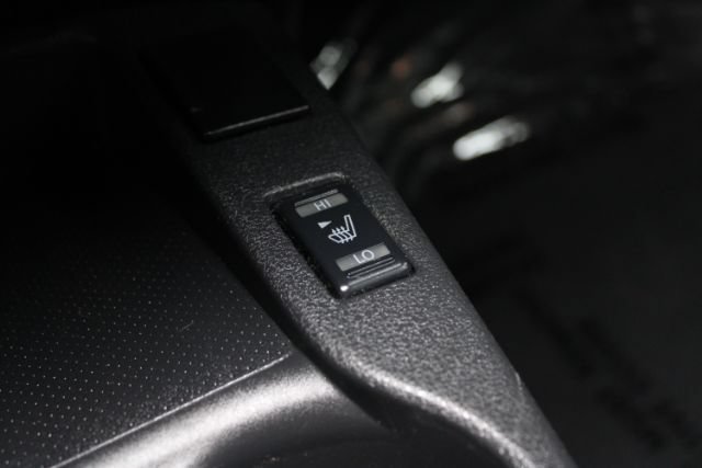 Used 2015 Nissan Leaf SL w/ Premium Package FWD image 22