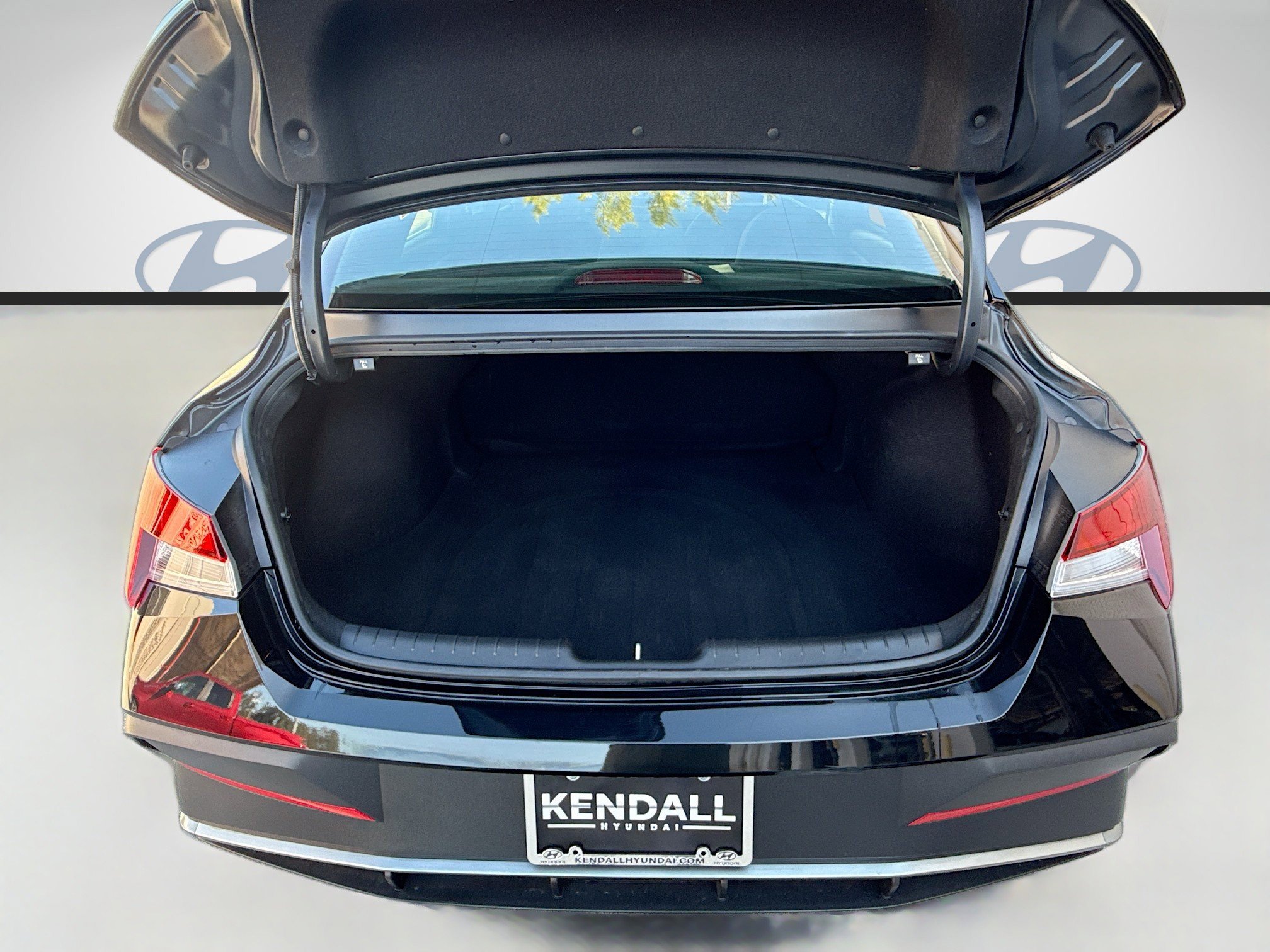 Used 2025 Hyundai Elantra Sport image 23