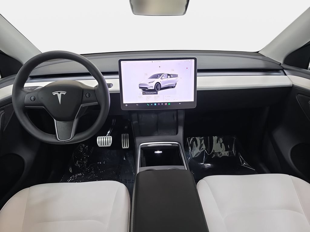 Used 2024 Tesla Model Y Performance AWD/4WD image 10