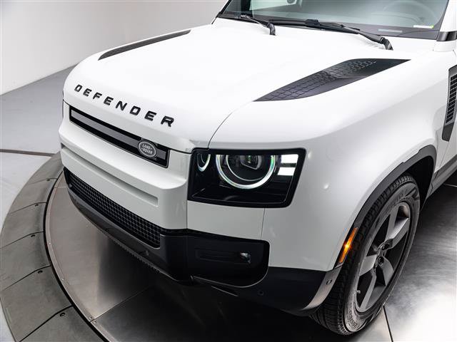 New 2026 Land Rover Defender 110 S AWD/4WD image 9