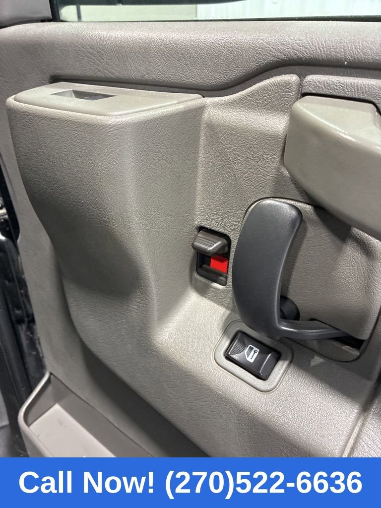 Used 2017 Chevrolet Express 2500 LS RWD image 38