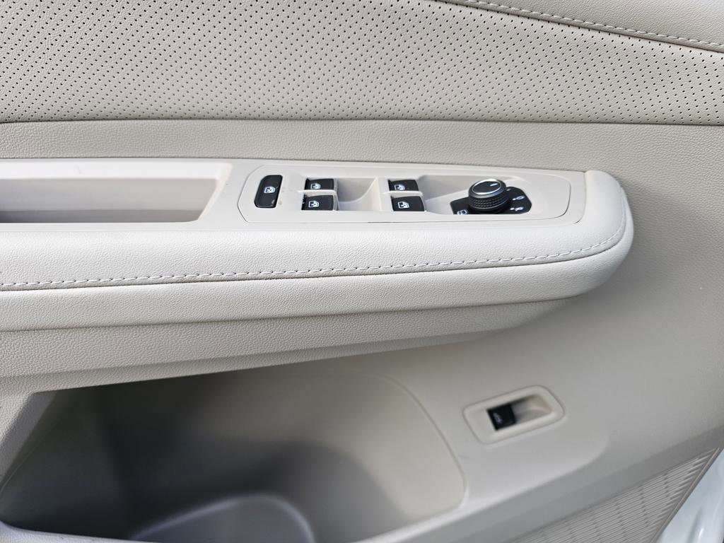 New 2026 Volkswagen Atlas SEL Premium R-Line AWD/4WD image 14