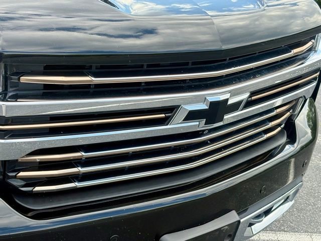 Used 2021 Chevrolet Silverado 1500 High Country w/ Technology Package AWD/4WD image 14