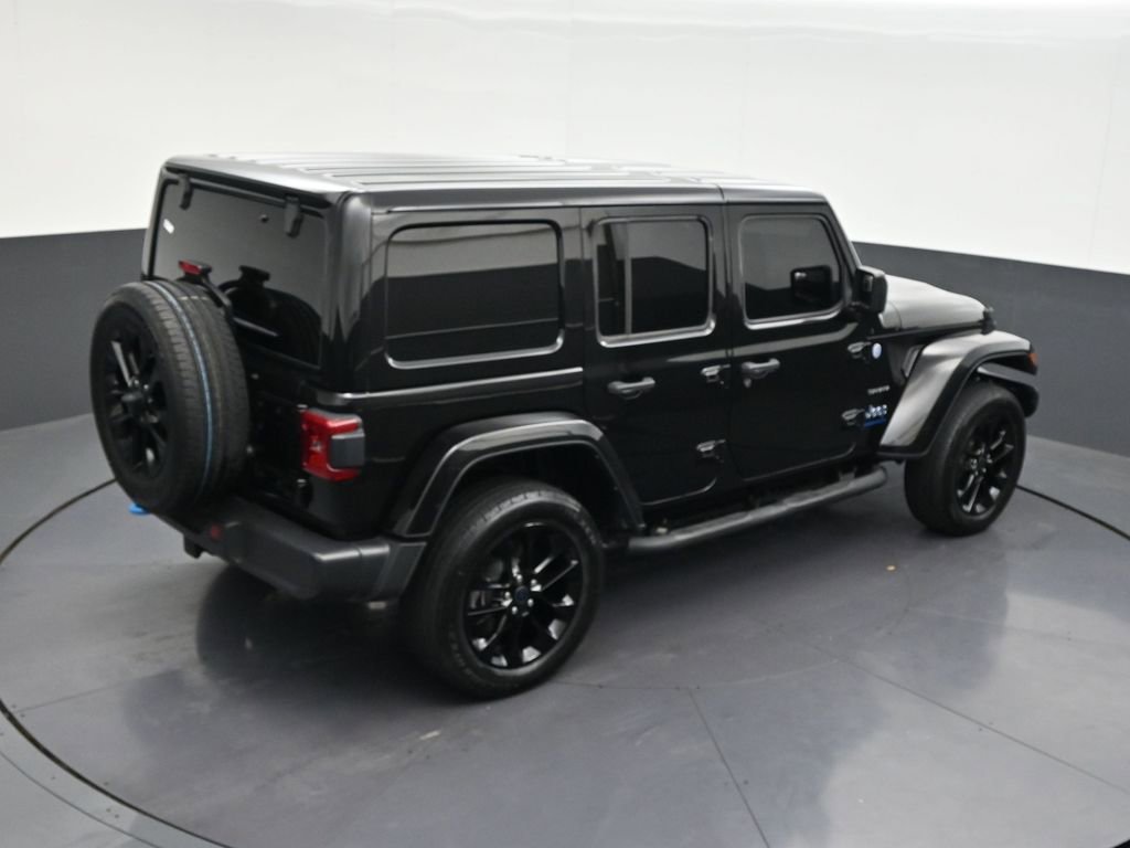 Used 2024 Jeep Wrangler Unlimited Sahara AWD/4WD image 23