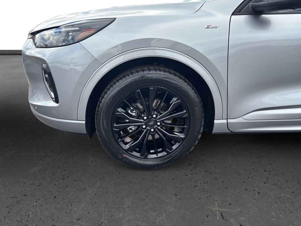 Used 2023 Ford Escape ST-Line Elite image 13