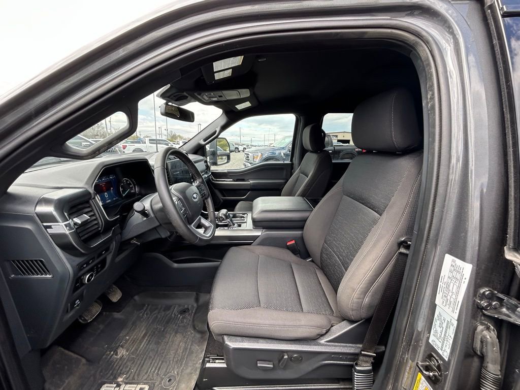 Used 2023 Ford F150 XLT w/ Equipment Group 302A High image 4