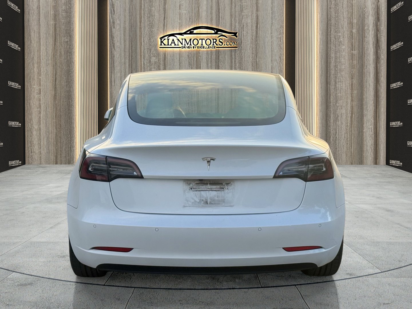 Used 2021 Tesla Model 3 Standard Range Plus RWD image 9