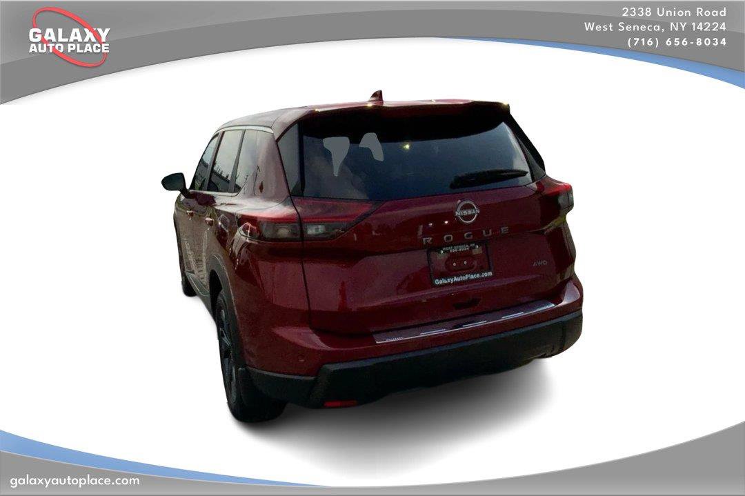 Used 2025 Nissan Rogue SV AWD/4WD image 7