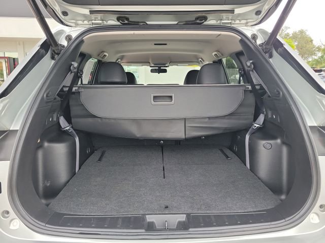 Used 2024 Mitsubishi Outlander SE image 9