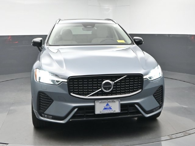 Used 2024 Volvo XC60 B5 Plus w/ Climate Package AWD/4WD image 2