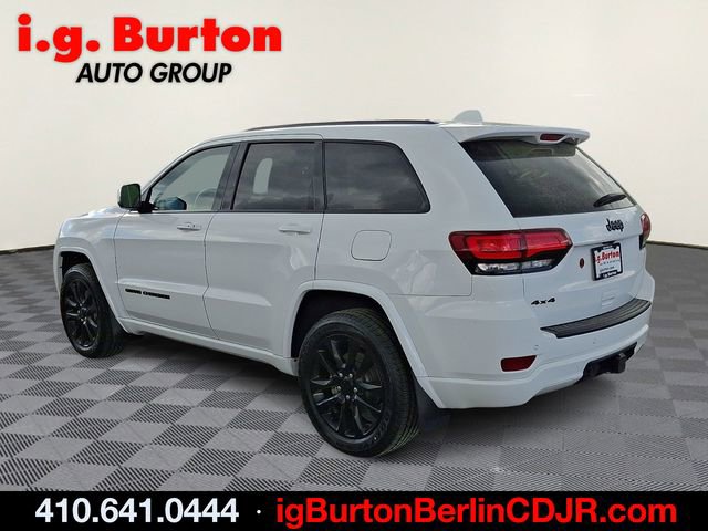 Used 2021 Jeep Grand Cherokee Laredo X AWD/4WD image 4