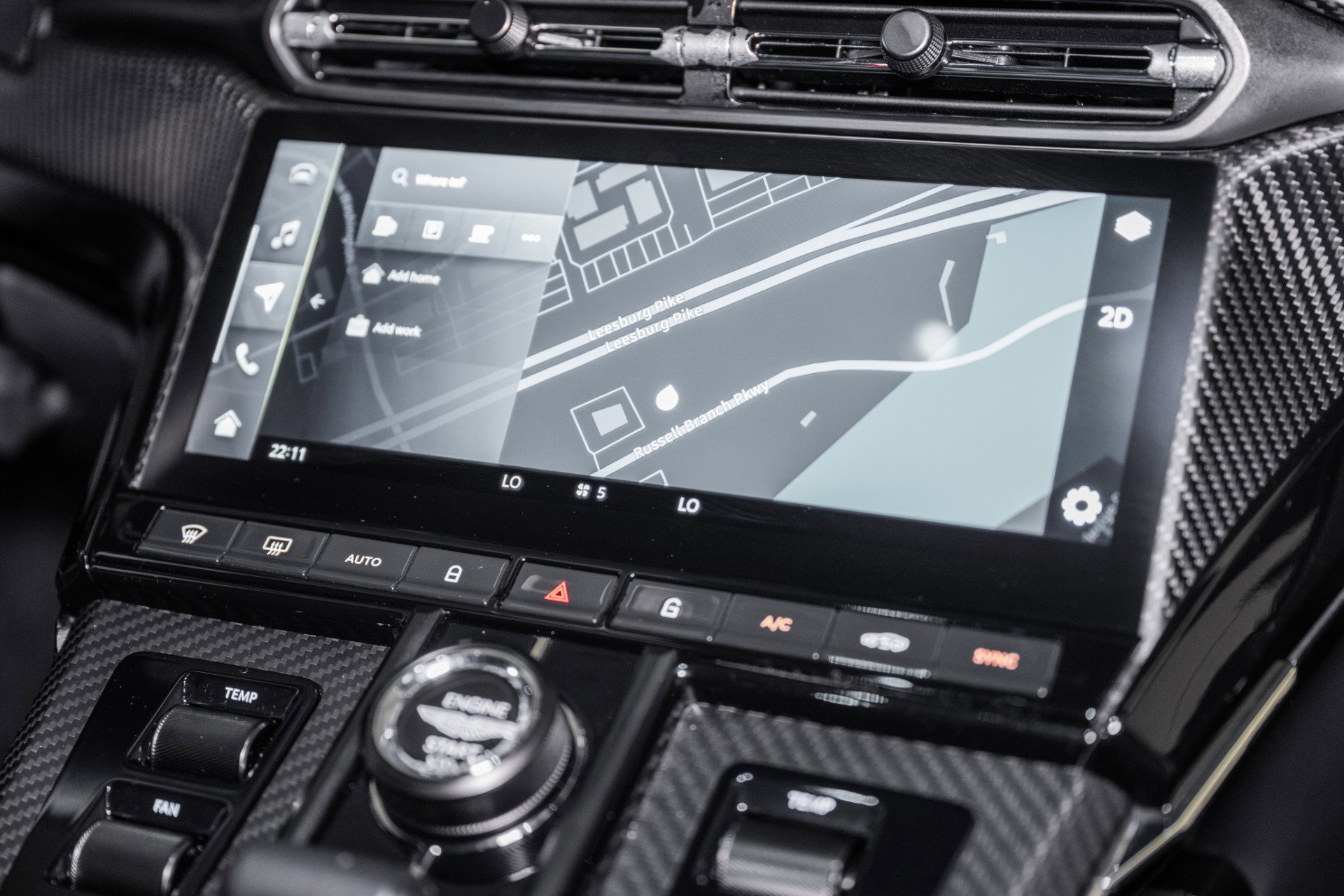 Used 2025 Aston Martin V8 Vantage Coupe image 22