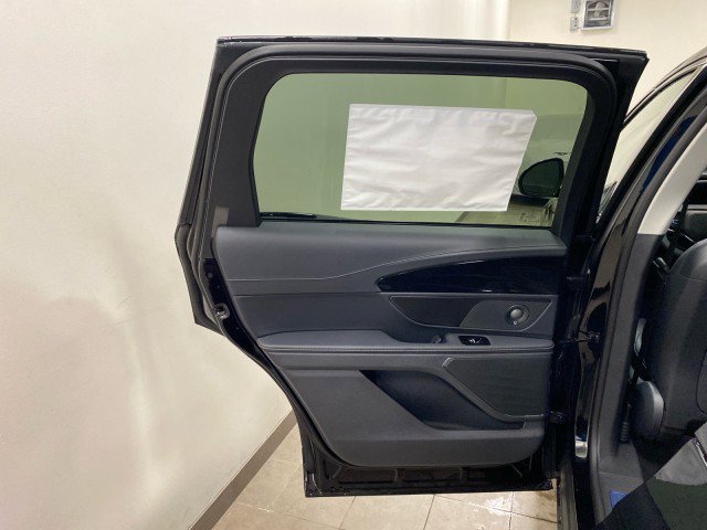 New 2026 Lincoln Nautilus Reserve w/ Jet Appearance Package image 8