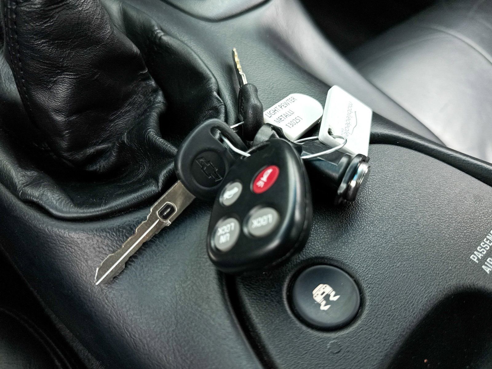 Used 2000 Chevrolet Corvette Coupe w/ Lighting Pkg image 28