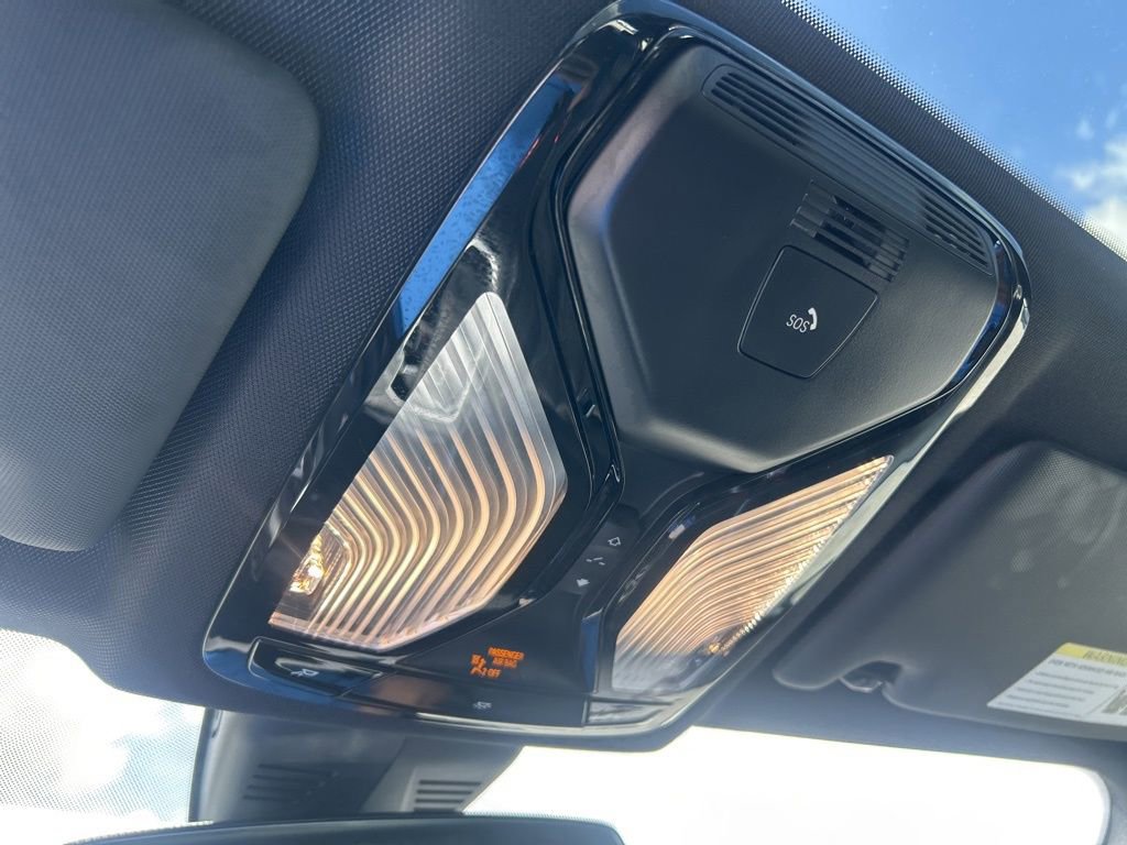 Used 2025 BMW 330i xDrive Sedan image 45