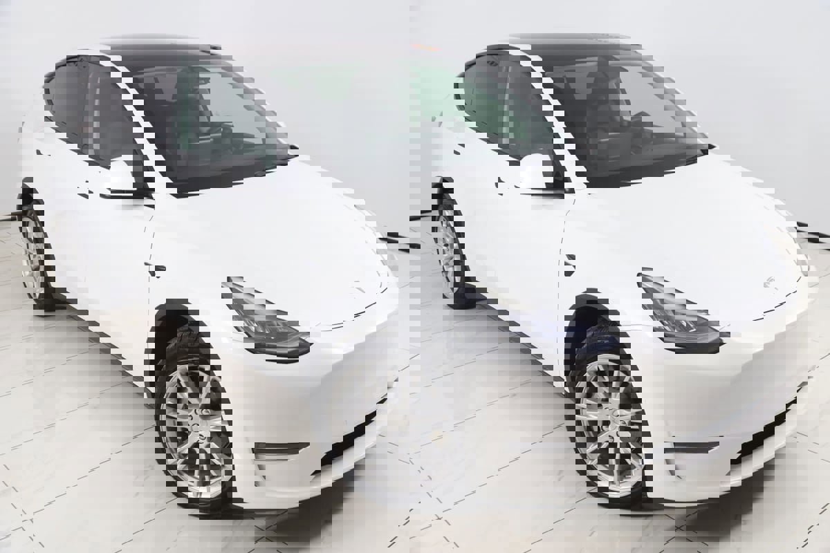 Used 2021 Tesla Model Y Long Range image 18