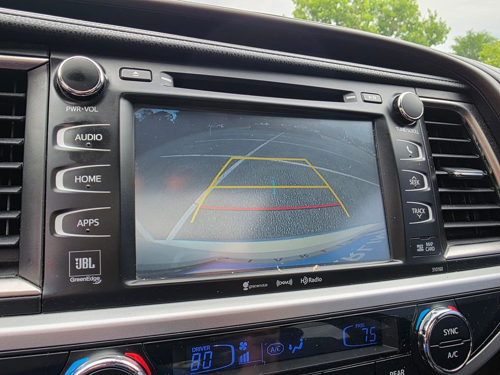 Used 2016 Toyota Highlander Limited Platinum FWD image 20