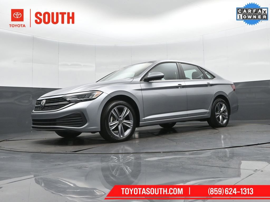 Used 2024 Volkswagen Jetta SE image 43