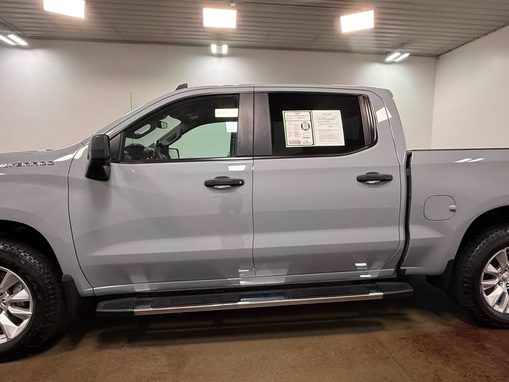 Used 2024 Chevrolet Silverado 1500 Custom AWD/4WD image 34