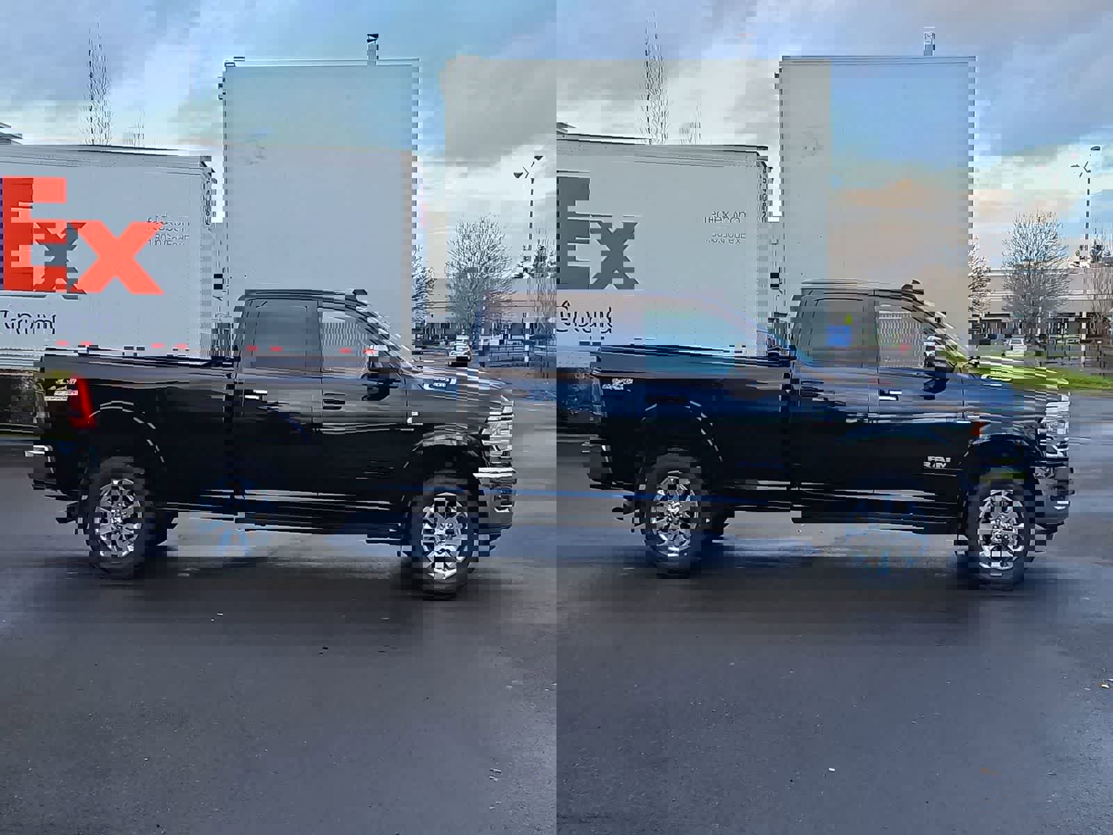 Used 2020 RAM 3500 Laramie image 7