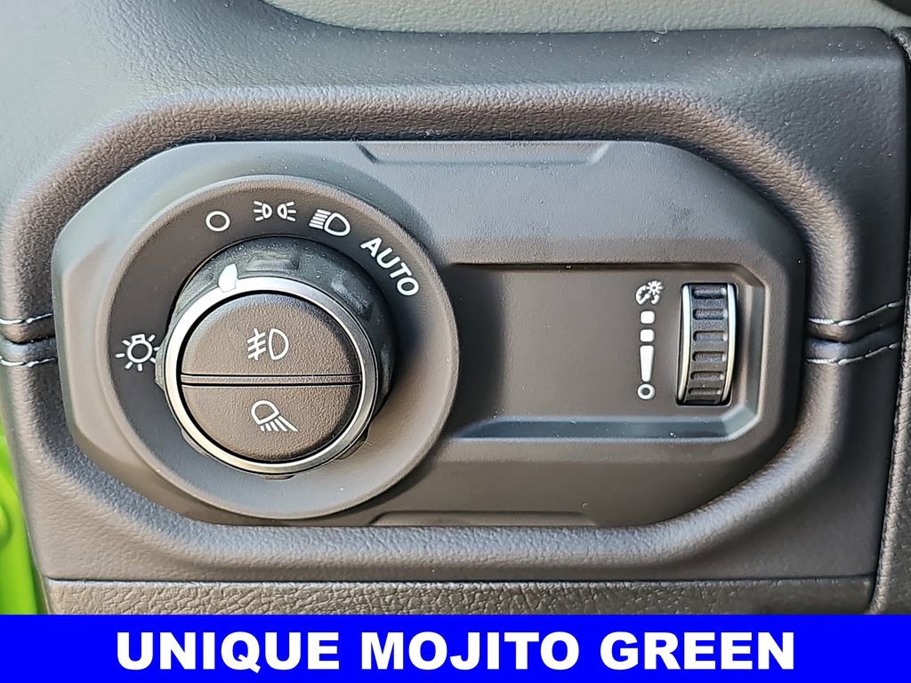 New 2025 Jeep Gladiator Mojave w/ Convenience Group image 26