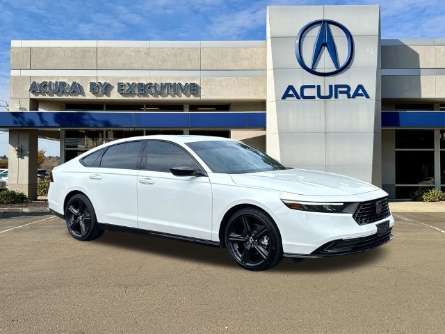 Used 2025 Honda Accord Sport image 1