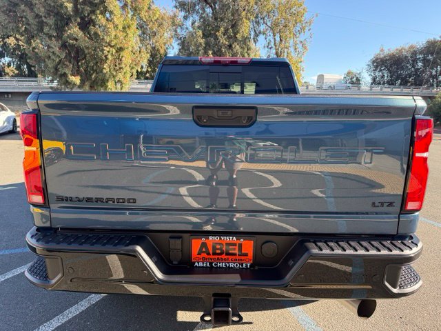 Used 2025 Chevrolet Silverado 2500 LTZ w/ Trail Boss Package AWD/4WD image 11