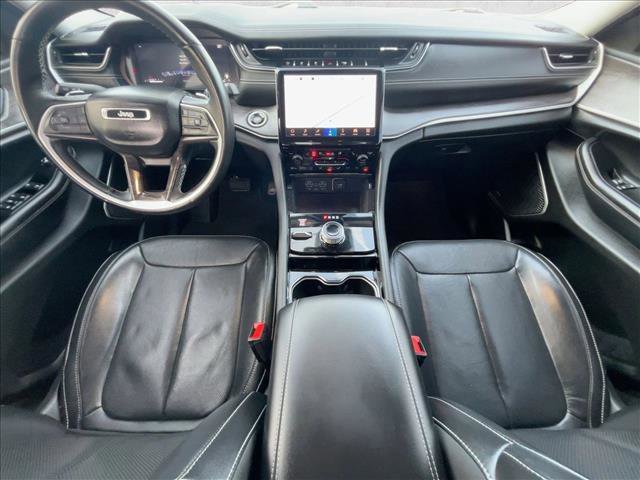 Used 2022 Jeep Grand Cherokee L Limited w/ Luxury Tech Group II image 18