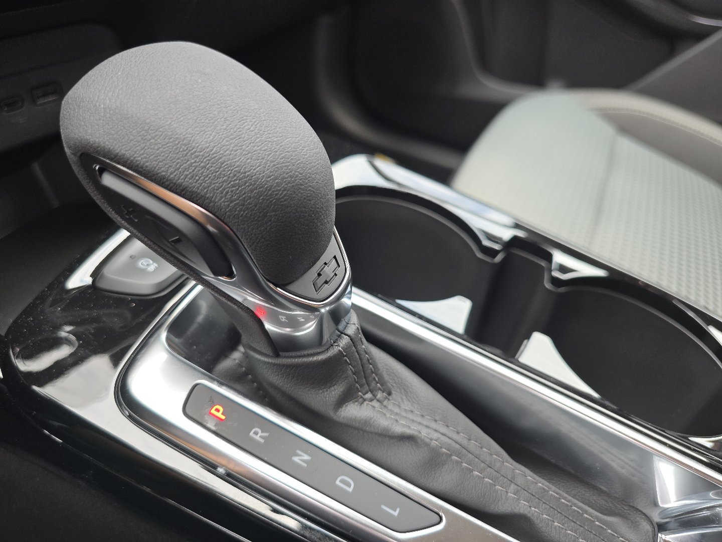 New 2026 Chevrolet Trax LT FWD image 18