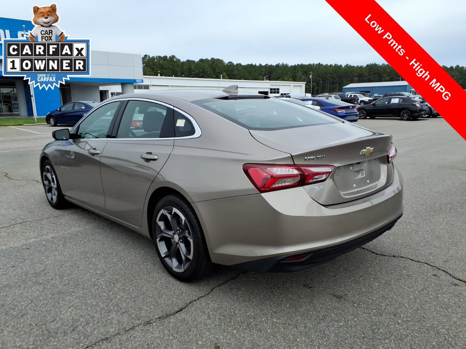 Used 2022 Chevrolet Malibu LT FWD image 3