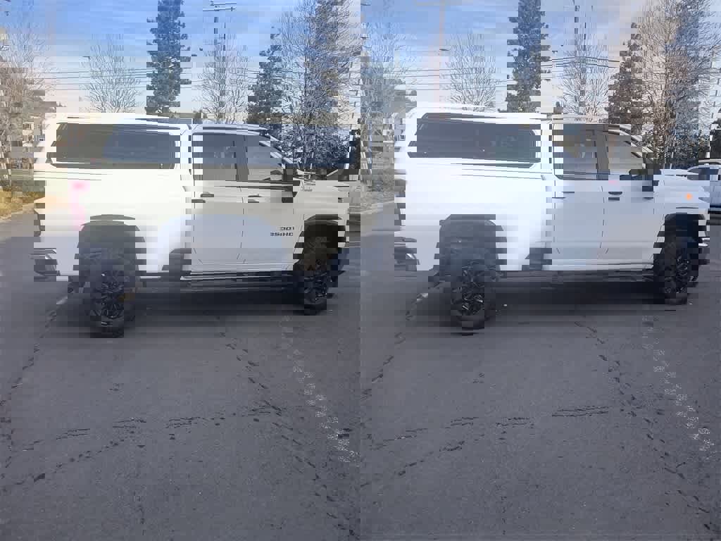 Used 2024 Chevrolet Silverado 3500 W/T w/ WT Safety Package image 7