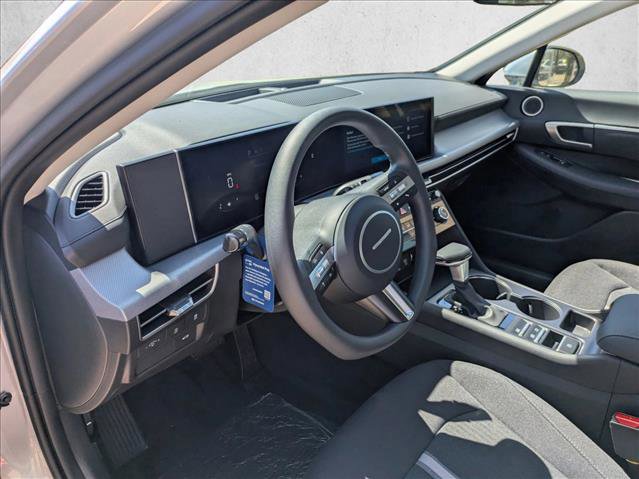 New 2026 Hyundai Sonata SE FWD image 3