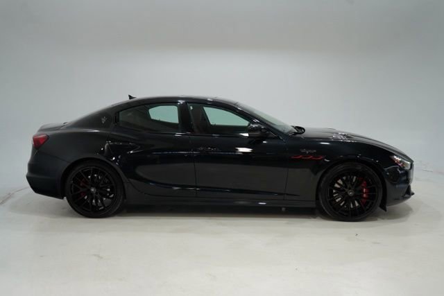 Used 2022 Maserati Ghibli Trofeo image 8