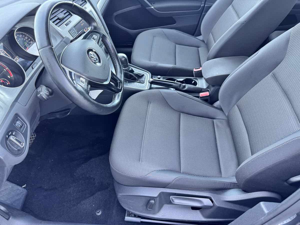 Used 2016 Volkswagen Golf S FWD image 36