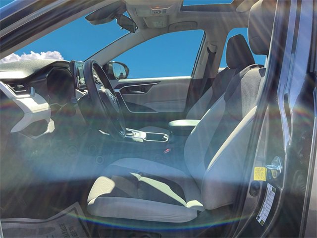 Used 2019 Toyota RAV4 XLE image 7