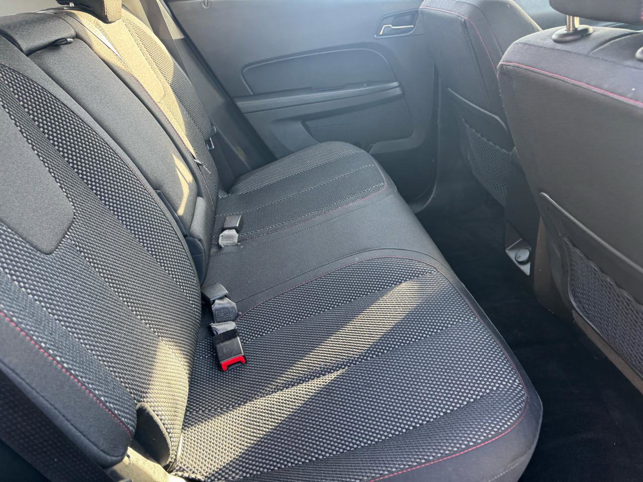 Used 2017 Chevrolet Equinox LS FWD image 39