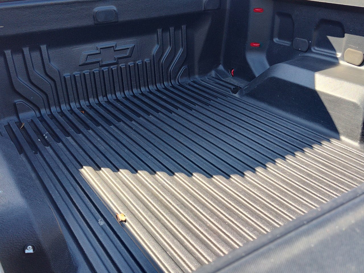 Used 2021 Chevrolet Silverado 1500 LT w/ Texas Edition Plus image 7