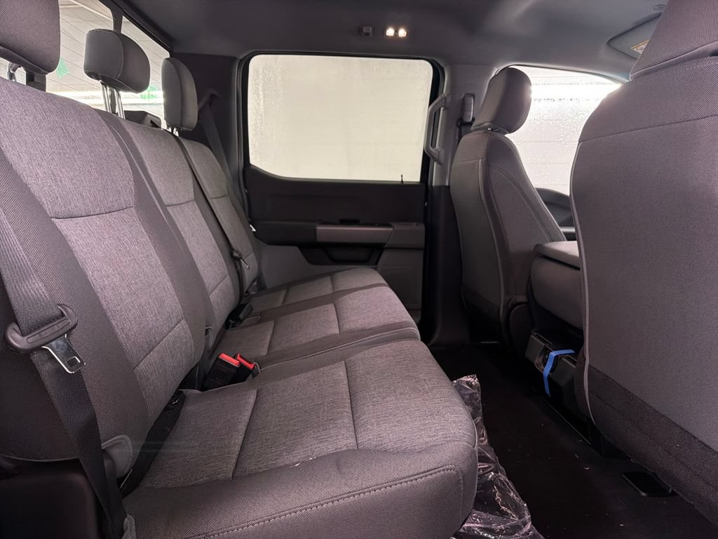 New 2026 Ford F250 XL w/ STX Appearance Package AWD/4WD image 24
