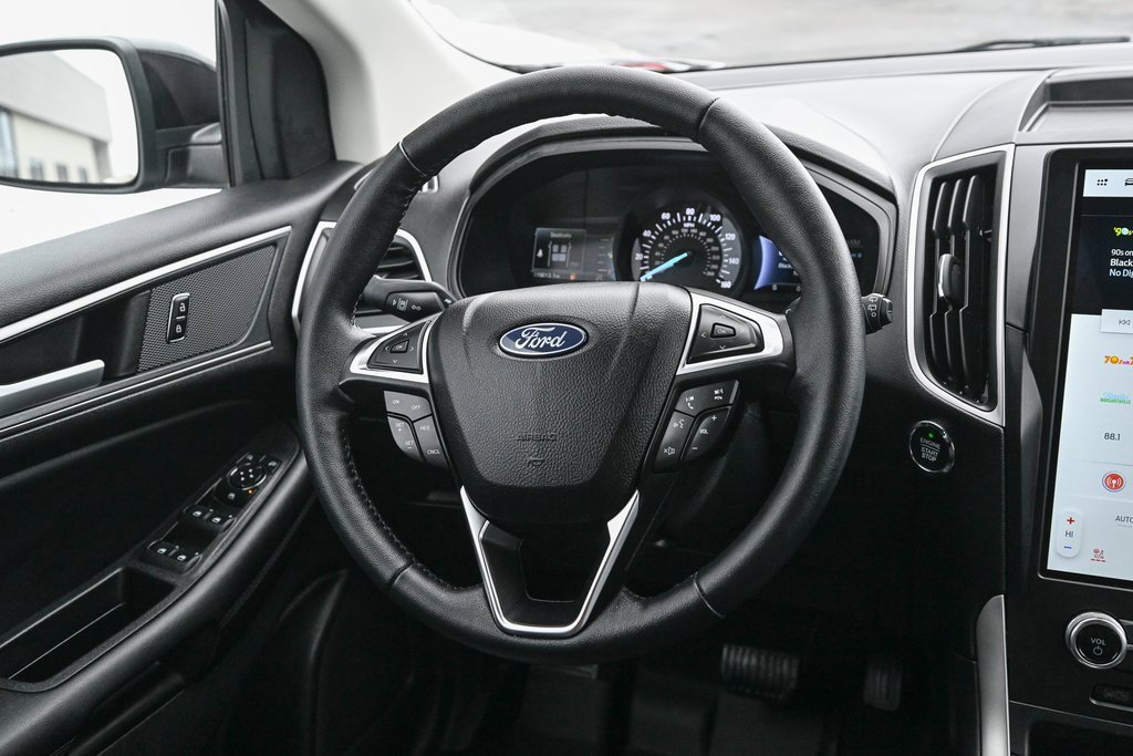 Certified 2024 Ford Edge SEL w/ Convenience Package image 32
