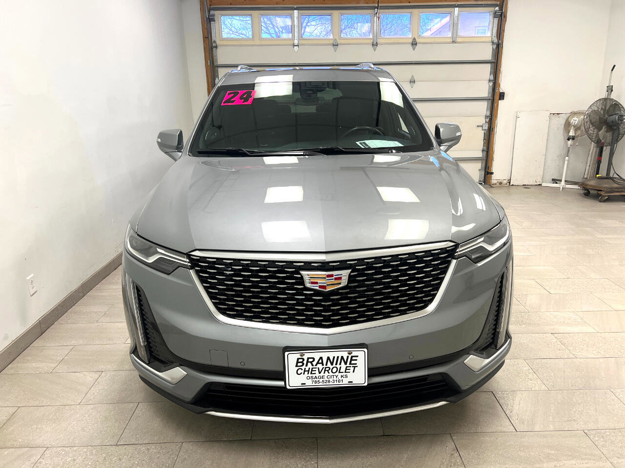 Used 2024 Cadillac XT6 Premium Luxury image 13