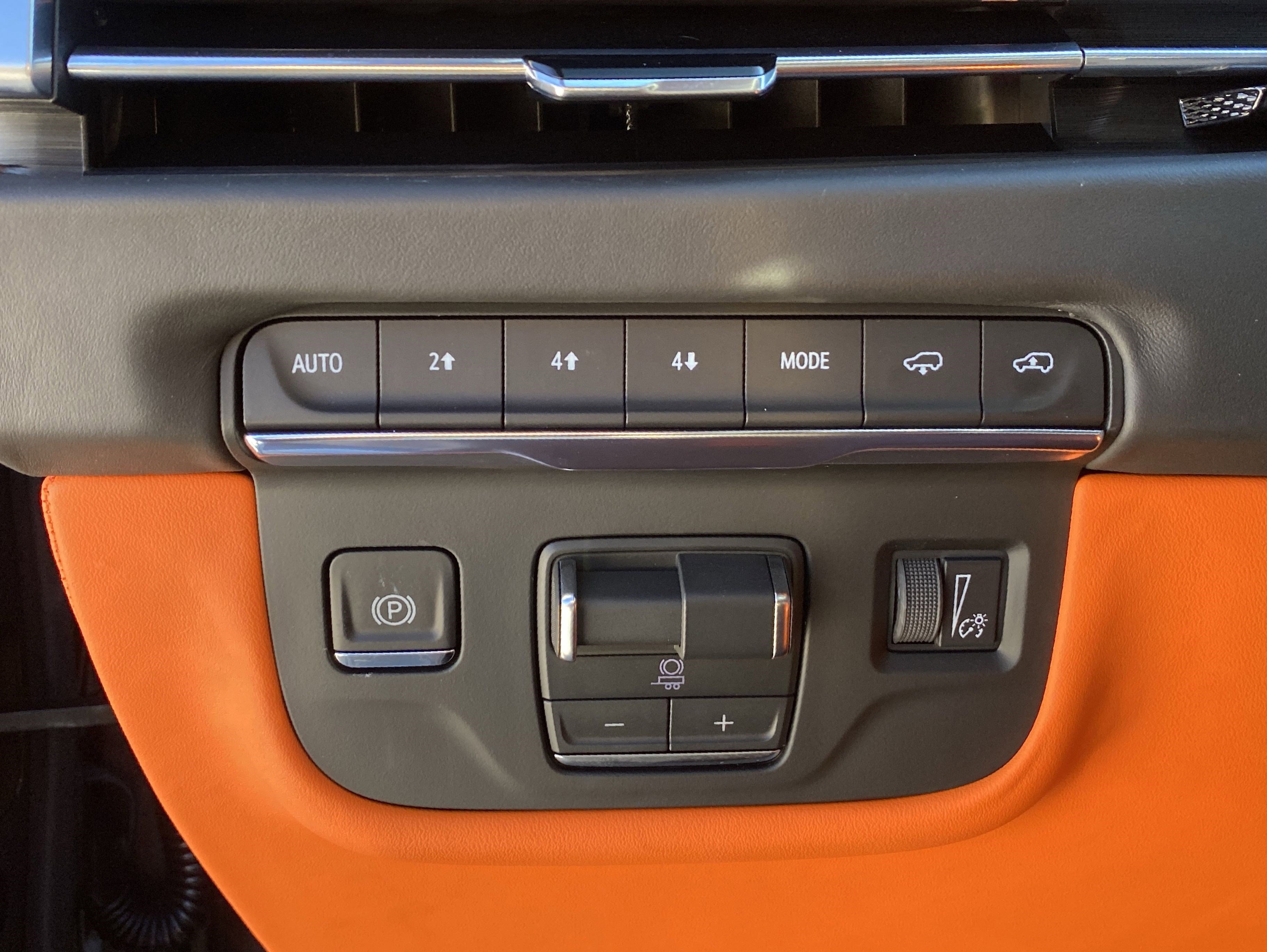 Used 2026 Cadillac Escalade Platinum Sport image 29