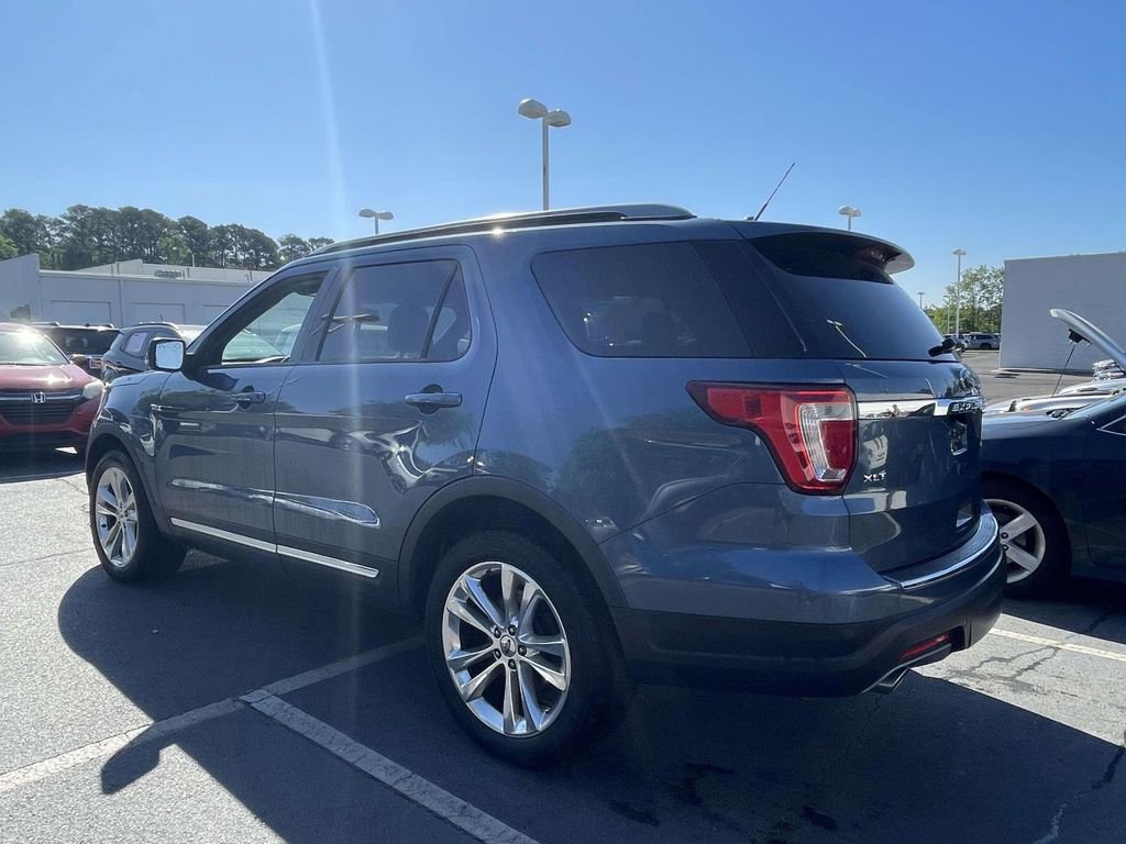 Used 2018 Ford Explorer XLT w/ Equipment Group 202A image 12
