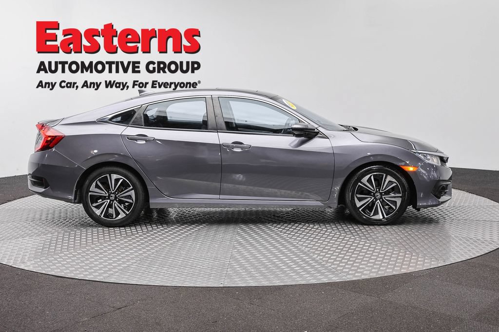 Used 2017 Honda Civic EX-T image 4