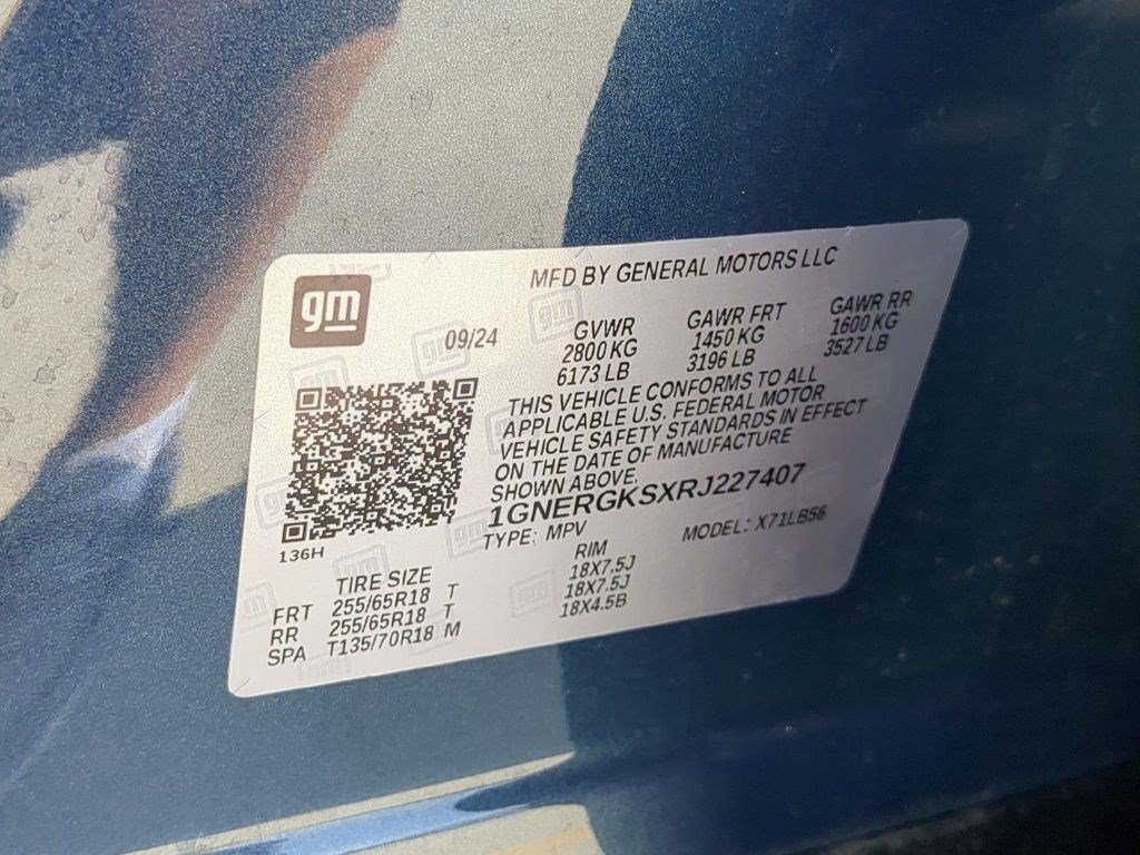 Used 2024 Chevrolet Traverse LT w/ Trailering Package FWD image 32