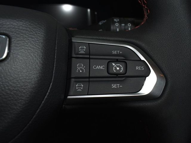 New 2026 Jeep Compass Trailhawk w/ Sun, Sound & Navigation Group AWD/4WD image 16