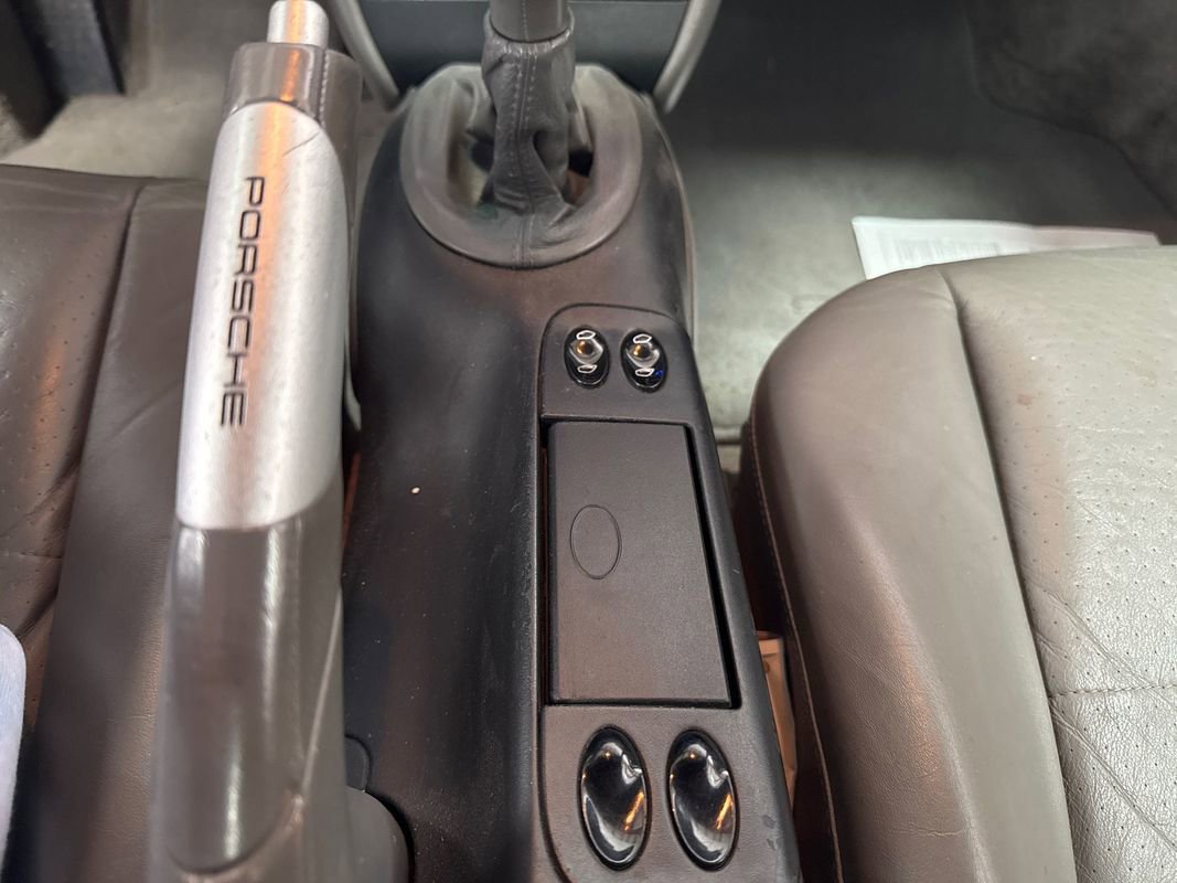 Used 2000 Porsche Boxster image 14