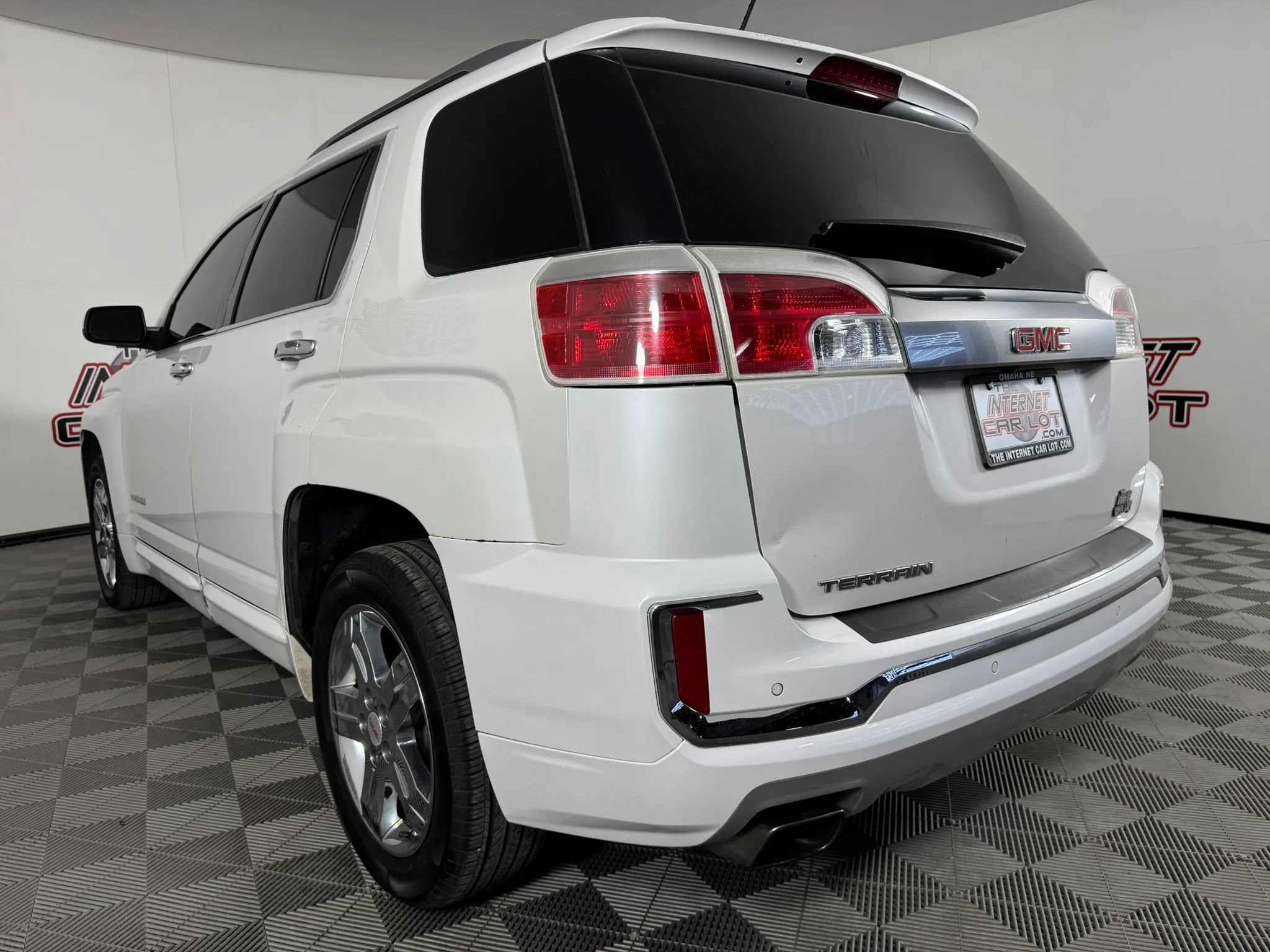 Used 2017 GMC Terrain Denali FWD image 25